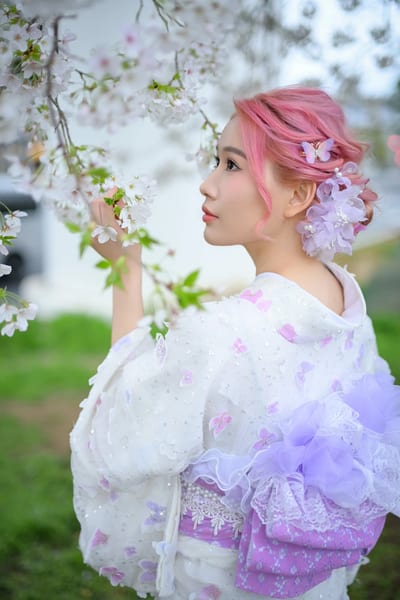 Lace Kimono — kimono photoshoot in Asakusa, Tokyo